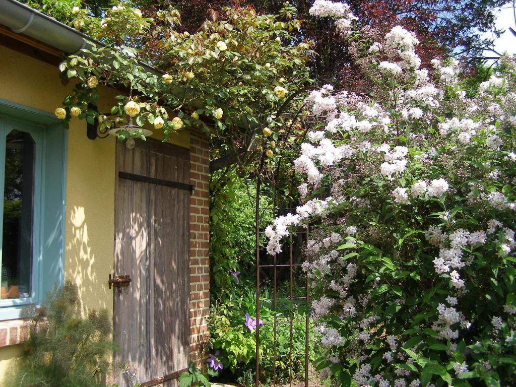 Grange De La Herde Bed & Breakfast Camon  Eksteriør bilde